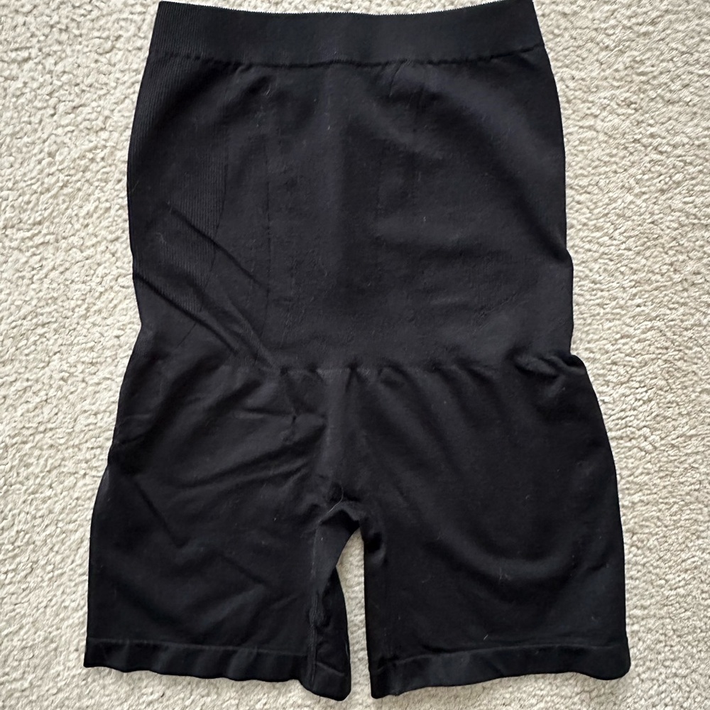 BLANQI postpartum support biker shorts